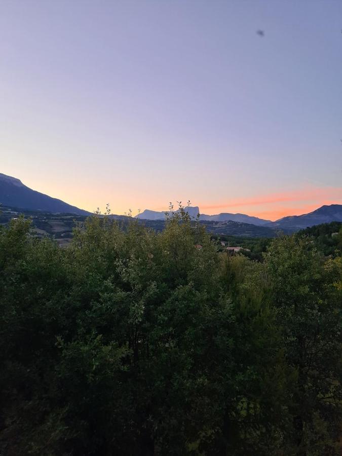 Charmant Appartement Calme Et Lumineux Chateauvieux  Екстер'єр фото