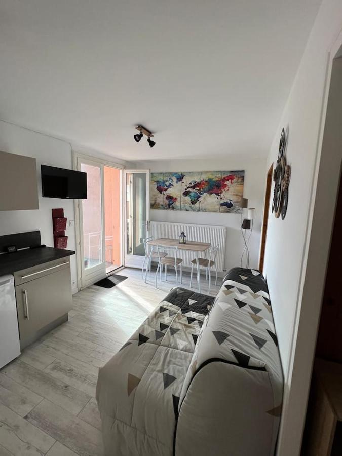 Charmant Appartement Calme Et Lumineux Chateauvieux  Екстер'єр фото